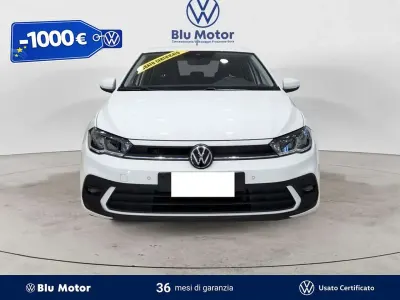 Usata VW Polo Life 95 CV (69 kW) 2023 Pure white Utilitaria