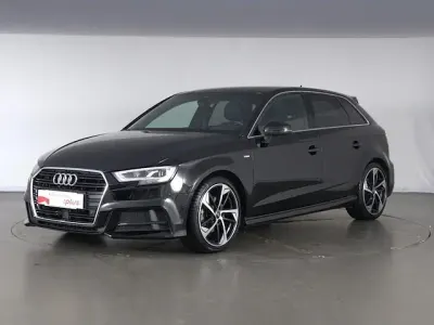 Usata Audi A3 Sport 116 CV (85 kW) 2020 Nero brillante Berlina