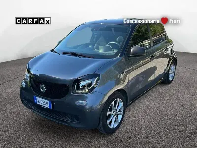 Usata Smart ForFour Prime 71 CV (52 kW) 2018 Grigio Utilitaria