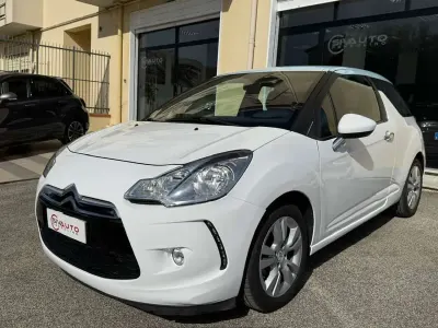 Usata Citroën DS3 Chic 95 CV (69 kW) 2010 Bianco Utilitaria