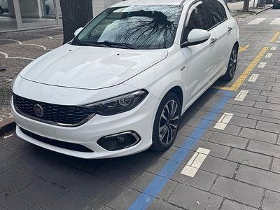 Usata Fiat Tipo 120 CV (88 kW) 2016 Bianco Berlina