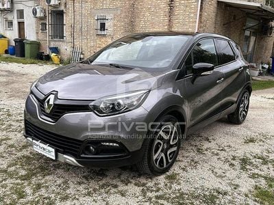 Usata Renault Captur 90 CV (66 kW) 2017 Grigio SUV