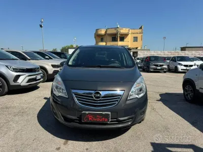 Usata Opel Meriva Cosmo 120 CV (88 kW) 2014 Nero Monovolume