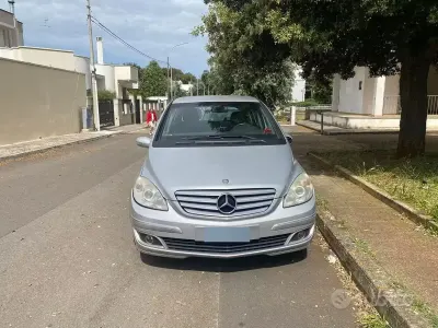 Usata Mercedes B200