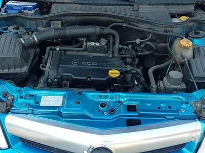 Occasion Opel Tigra 90 ch (66 kW) 2005 Bleue Cabriolet