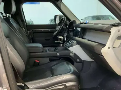 Usata Land Rover Defender Dynamic 184 CV (135 kW) 2021 SUV