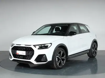 Nuova Audi A1 Ambiente 116 CV (85 kW) 2025 Bianco ghiaccio metallizzato SUV