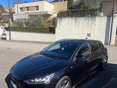Usata Ford Focus ST-Line 125 CV (91 kW) 2024 Nero Berlina