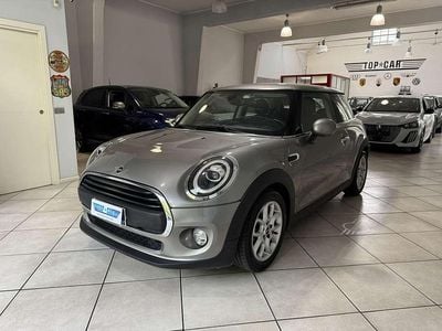 Begagnad Mini One D Business 95 HK (69 kW) 2019 Sabbia sahara Halvkombi