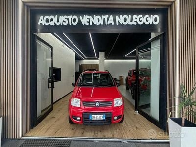 Occasion Fiat Panda 4x4 69 ch (50 kW) 2007 Rouge Citadine