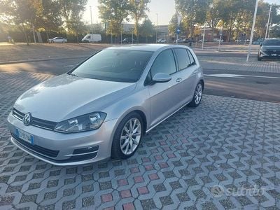 Usata VW Golf VII 110 CV (80 kW) 2015 Grigio Utilitaria