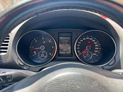 Usata VW Golf VI 105 CV (77 kW) 2009 Bianco Utilitaria
