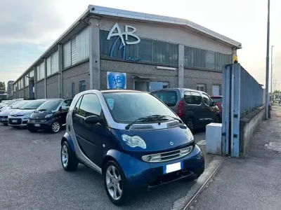 Usata Smart ForTwo Coupé Passion 61 CV (44 kW) 2006 Blu Coupé