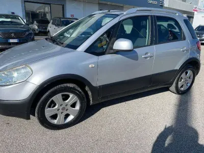 Käytetty Fiat Sedici Dynamic 120 HP (88 kW) 2009 Katumaasturi
