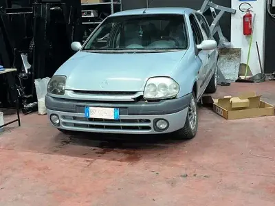 Usata Renault Clio 2001 Grigio Berlina