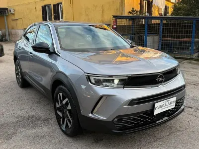Usata Opel Mokka Elegance 110 CV (80 kW) 2023 Grigio SUV