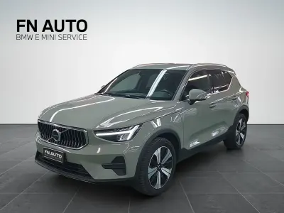 Usata Volvo XC40 Core 179 CV (131 kW) 2022 Verde SUV