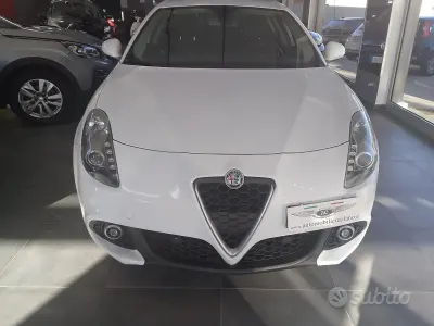 Usata Alfa Romeo Giulietta 120 CV (88 kW) 2018 Bianco Utilitaria