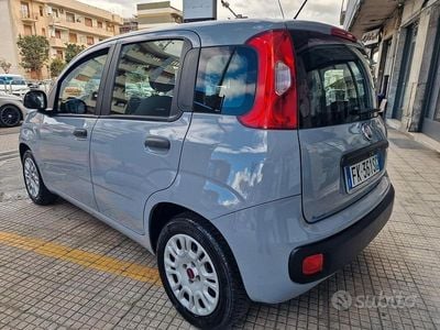 Usata Fiat Panda Easy 69 CV (50 kW) 2017 Blu Utilitaria