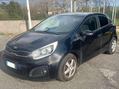 Usata Kia Rio 110 CV (80 kW) 2014 Berlina