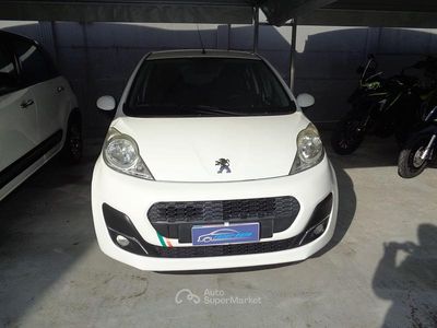 Usata Peugeot 107 68 CV (50 kW) 2014 Bianco Utilitaria