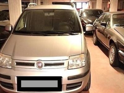 Usata Fiat Panda Dynamic 69 CV (50 kW) 2011 Argento Utilitaria