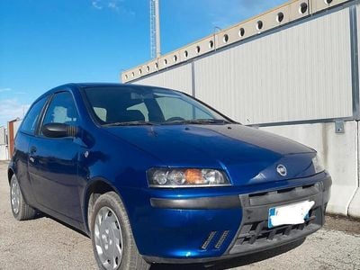 Usata Fiat Punto 80 CV (58 kW) 2002 Blu Utilitaria