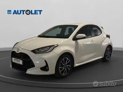 Usata Toyota Yaris Trend 72 CV (52 kW) 2022 Bianco Utilitaria