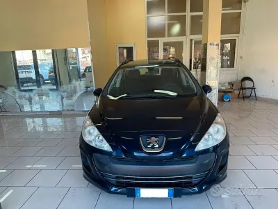 Usata Peugeot 308 Premium 93 CV (68 kW) 2011 Blu Station wagon