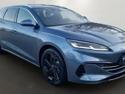 Nuova BYD Seal Boost 184 CV (135 kW) 2026 Blu Station wagon