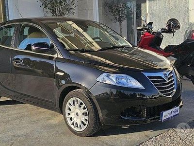 Usata Lancia Ypsilon Gold 69 CV (50 kW) 2014 Nero(met.) Utilitaria