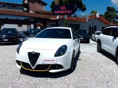 Usata Alfa Romeo Giulietta Veloce 170 CV (125 kW) 2020 Bianco Utilitaria