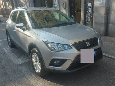 Usata Seat Arona Style 116 CV (85 kW) 2018 Grigio SUV