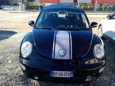 Usata VW New Beetle 101 CV (74 kW) 2002 Nero Utilitaria