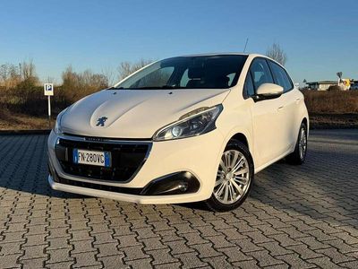 Usata Peugeot 208 Allure 75 CV (55 kW) 2018 Bianco Utilitaria