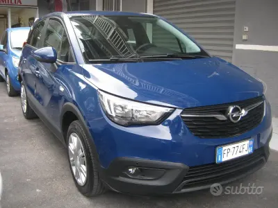 Usata Opel Crossland X 110 CV (80 kW) 2018 Blu SUV