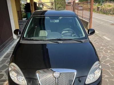 Usata Lancia Ypsilon 69 CV (50 kW) 2011 Nero Utilitaria