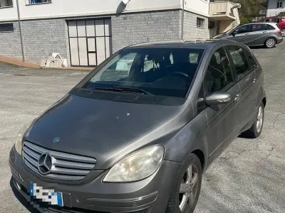 Usata Mercedes B200