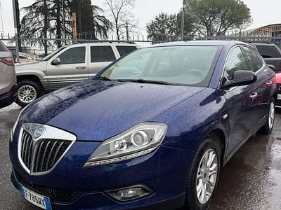 Usata Lancia Delta 120 CV (88 kW) 2010 Blu Utilitaria