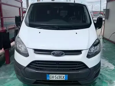 Usata Ford Transit Custom 2015 Bianco Furgone