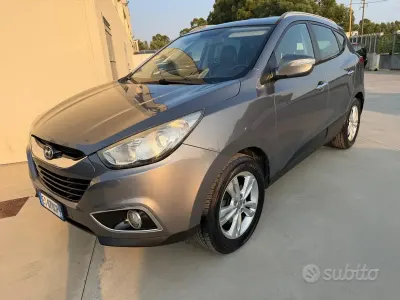Usata Hyundai ix35 Xpossible 115 CV (84 kW) 2013 Grigio SUV