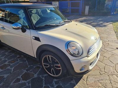Begagnad Mini Cooper 98 HK (72 kW) 2012 Vit Halvkombi