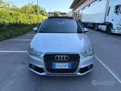 Usata Audi A1 Ambition 105 CV (77 kW) 2011 Grigio Utilitaria