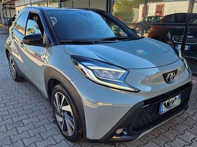 Usata Toyota Aygo X Lounge 72 CV (52 kW) 2024 Grigio SUV