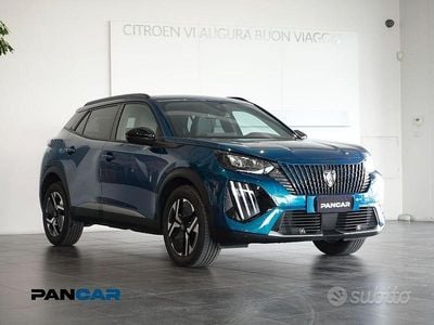 Usata Peugeot 2008 Allure 101 CV (74 kW) 2025 Blu SUV