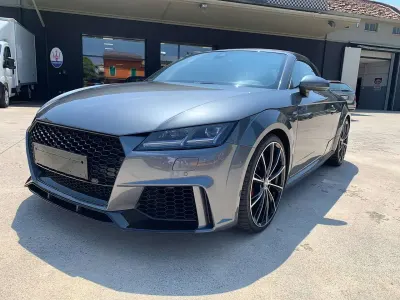 Usata Audi TT Roadster Advanced 230 CV (169 kW) 2015 Grigio scuro met. Cabrio