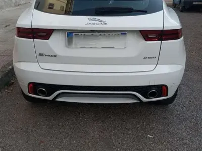 Usata Jaguar E-Pace R-Dynamic 150 CV (110 kW) 2019 Bianco SUV
