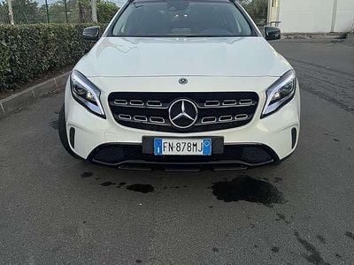 Usata Mercedes GLA200 Premium 136 CV (100 kW) 2018 Bianco SUV