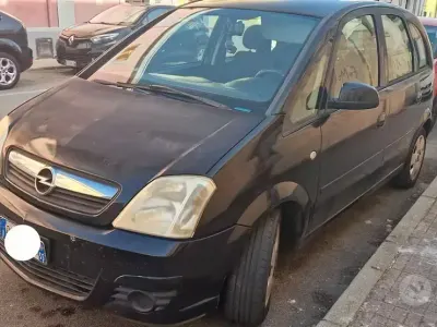 Usata Opel Meriva 90 CV (66 kW) 2006 Nero Monovolume