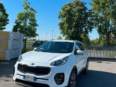 Usata Kia Sportage Active 116 CV (85 kW) 2017 Bianco SUV